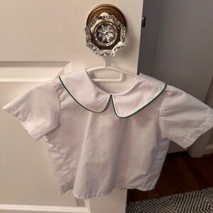 T.B.B.C. Short sleeved Peter Pan collar with green piping. (4t)